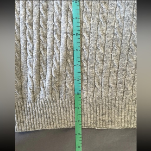 J.Crew Gray Cambridge Cable Knit Turtleneck - size large - Picture 4 of 9